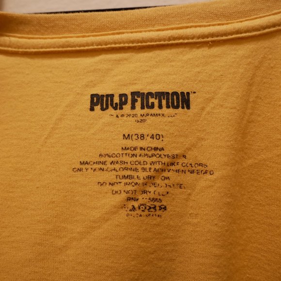 PULP FICTION VINCENT & JULES MIRAMAX LICENSED YELLOW LONG SLEEVE MEDIUM T-SHIRT - Picture 6 of 6